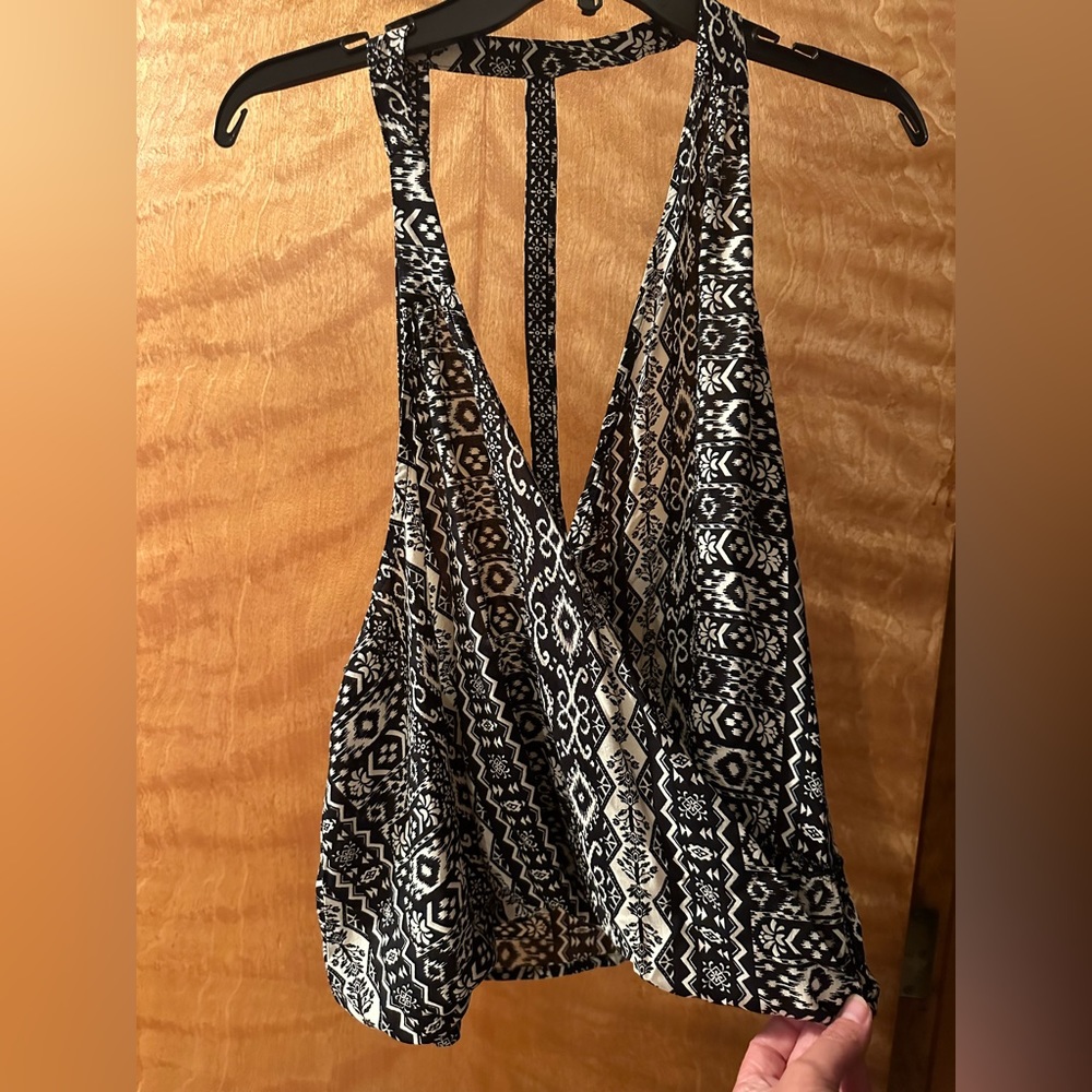 Tribal pattern tank